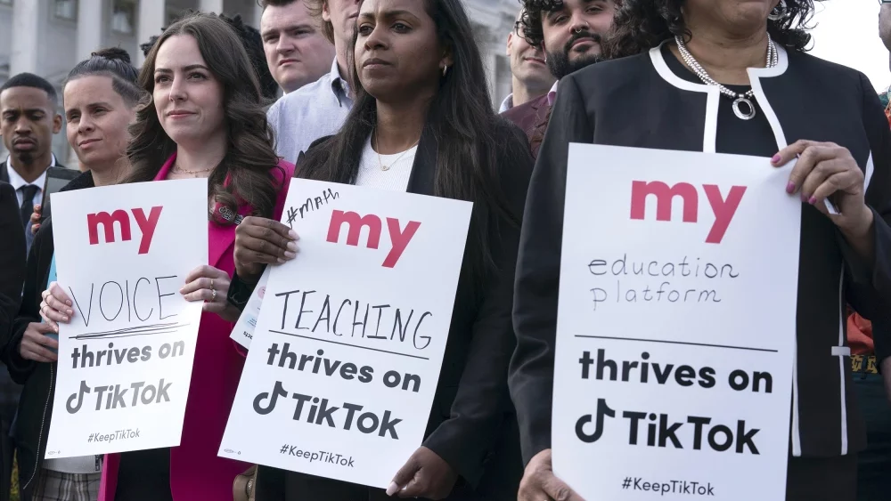 TikTok creators gather in Washington D.C. to protest the potential ban of the popular social media platform.
Image Source: NBC News